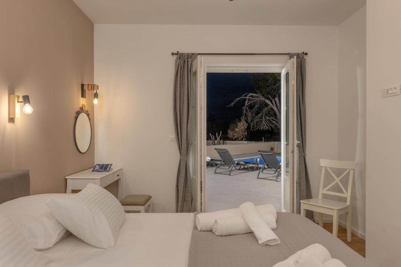נין Villa Mediterra Prima מראה חיצוני תמונה