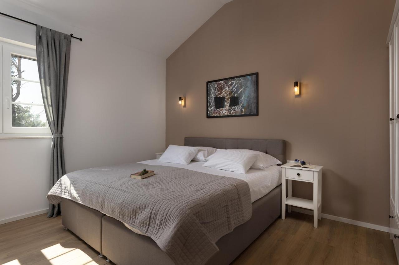 נין Villa Mediterra Prima מראה חיצוני תמונה
